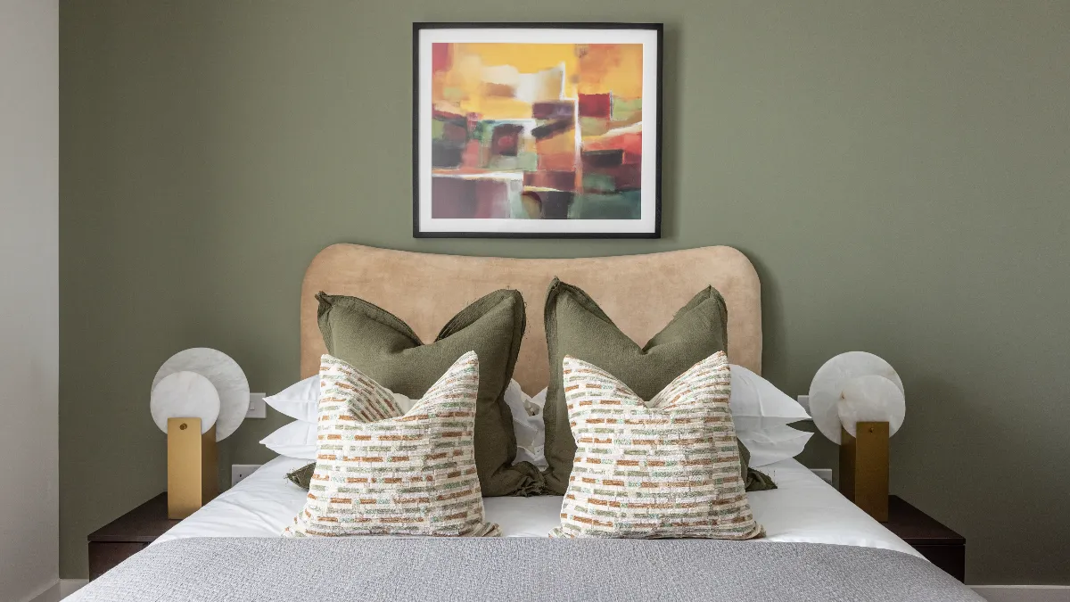 Bed and pillow